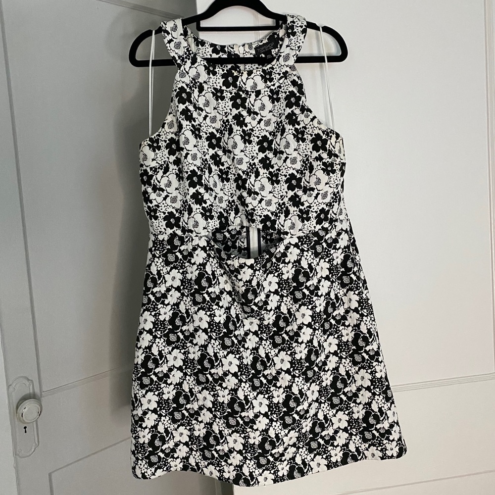 Topshop Black/White Mod Cutout Floral Dress Sz12